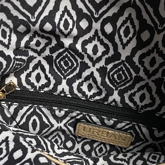 NWOT URBAN Expressions Beige Clutch - Picture 9 of 15